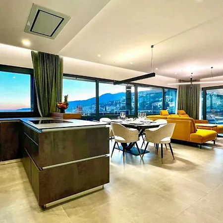 Stunning In With House Sea View Hébergement de vacances *